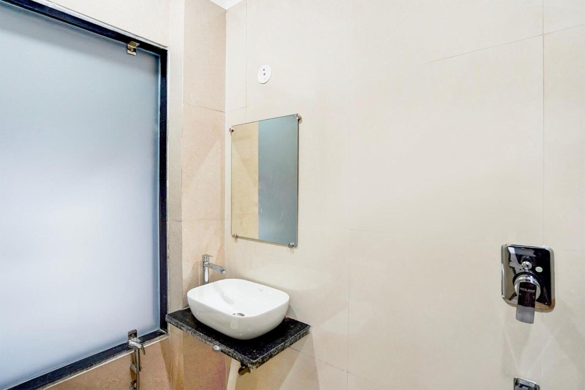 Super Collection O 63 A Noida Hotel Exterior photo