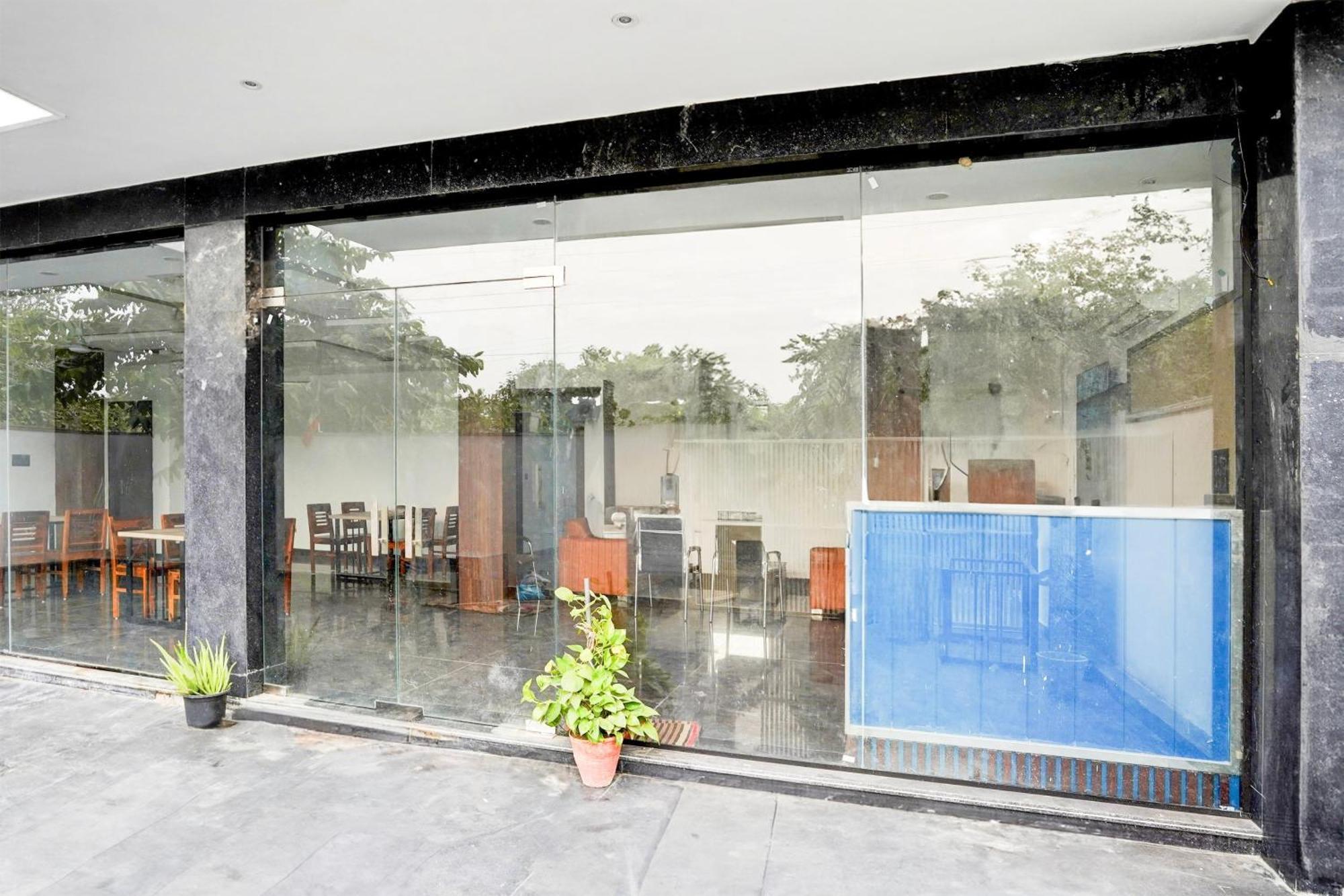 Super Collection O 63 A Noida Hotel Exterior photo