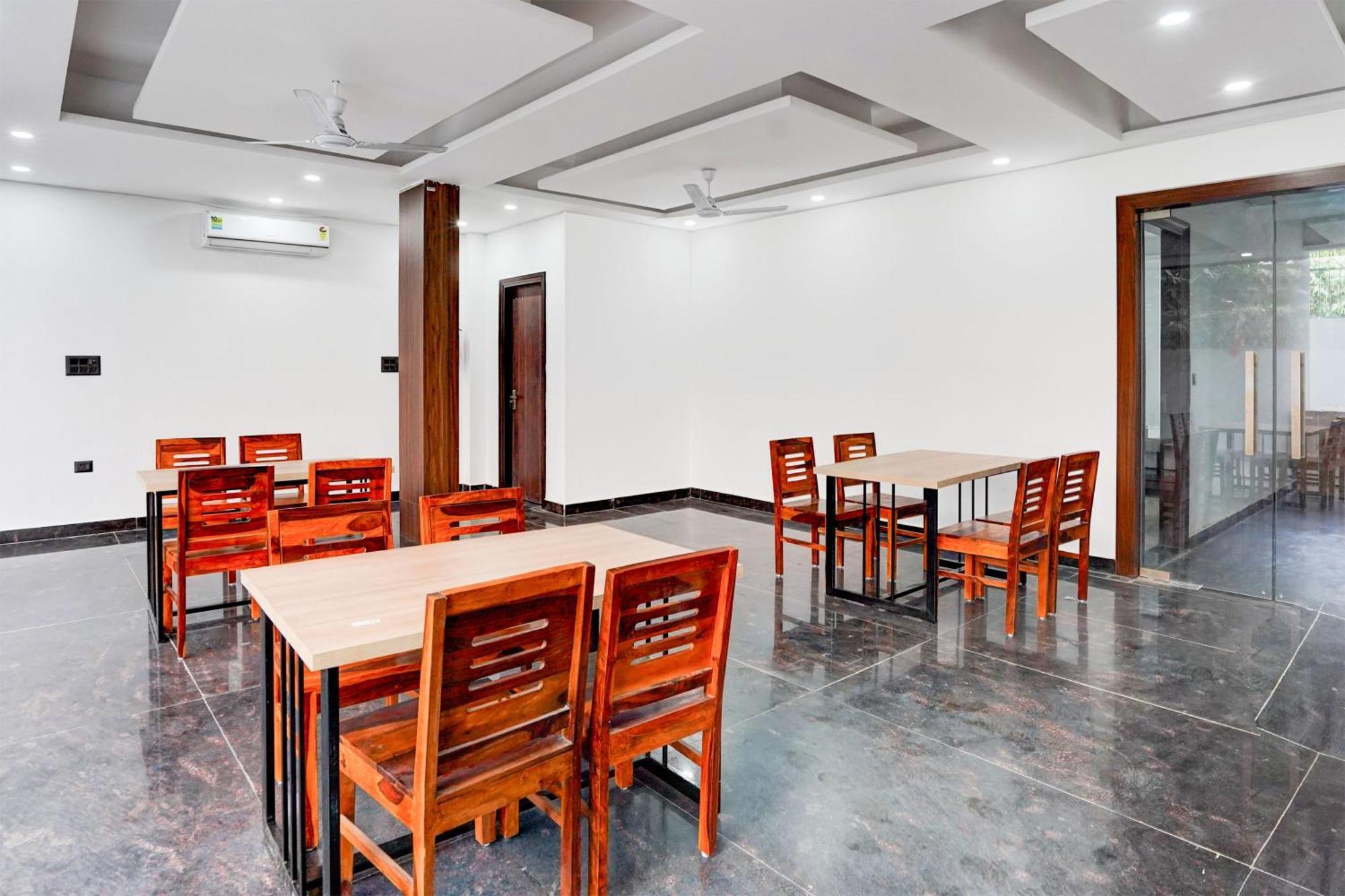Super Collection O 63 A Noida Hotel Exterior photo