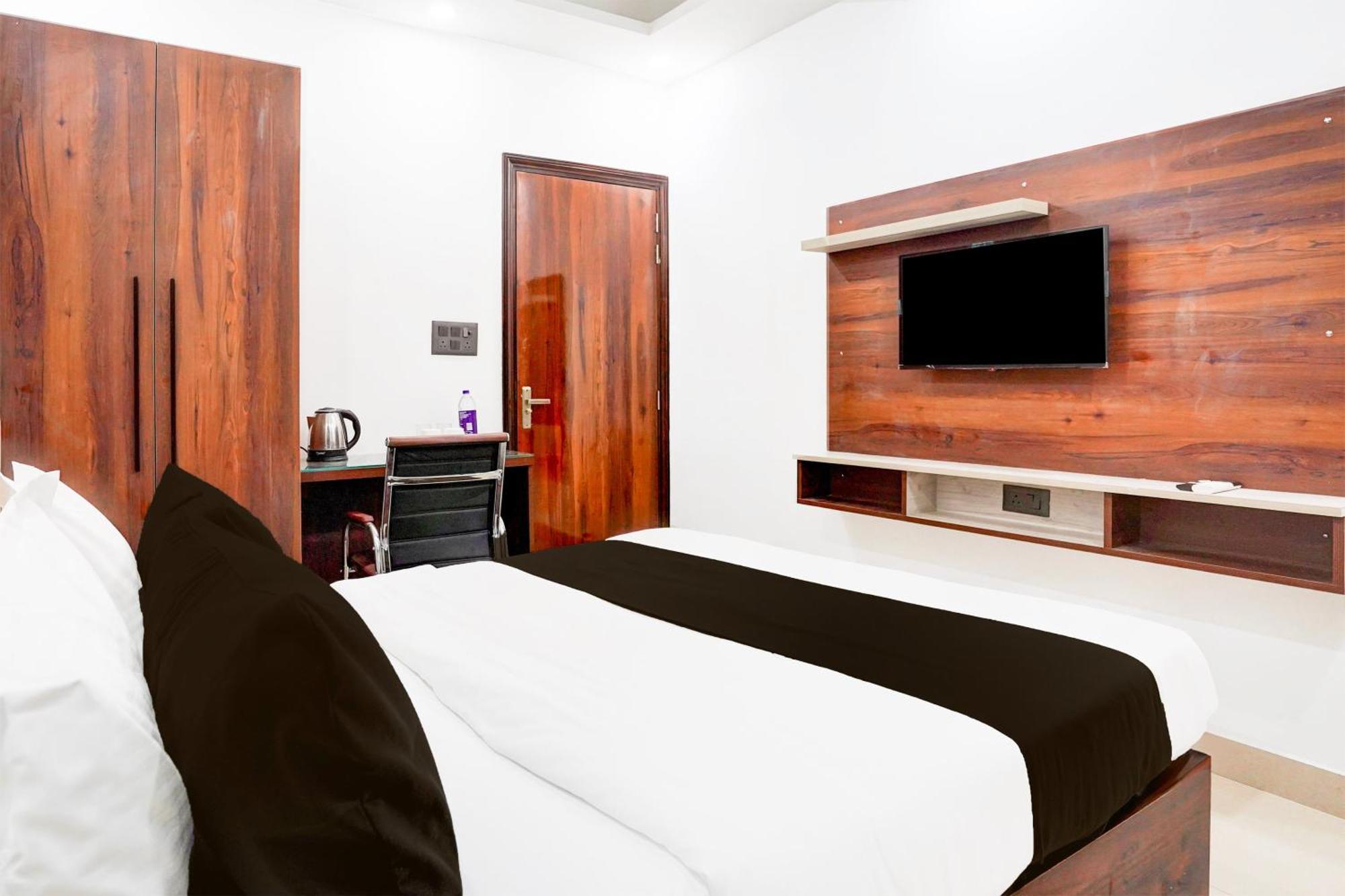 Super Collection O 63 A Noida Hotel Exterior photo