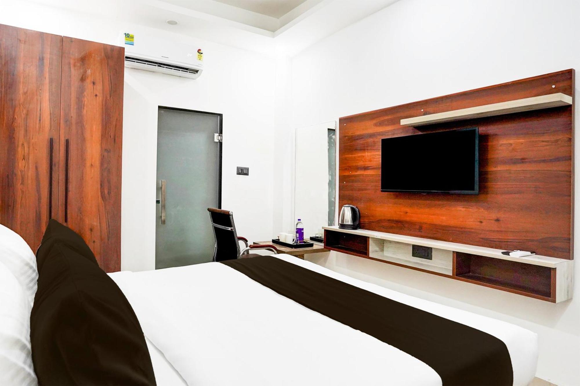 Super Collection O 63 A Noida Hotel Exterior photo